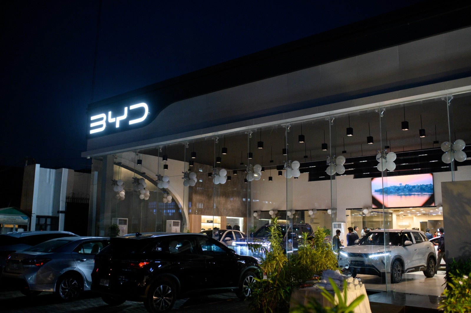 BYD Expands Footprint in Karachi with New Dealership Amid Rising NEV Demand