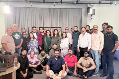 VYU Pakistan launch livestream team